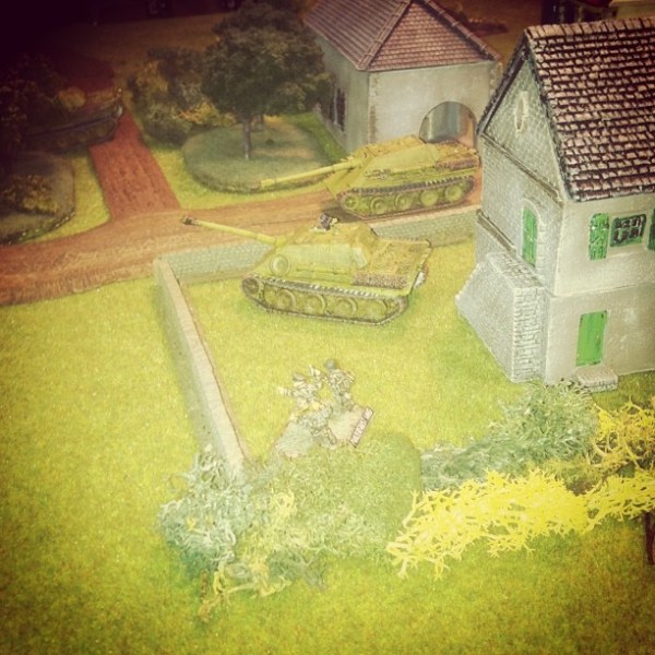 267391_10201314392956209_640393299_n